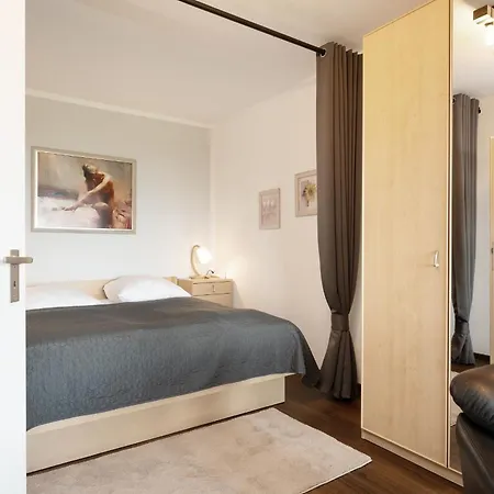 Berolina Achtern Diek